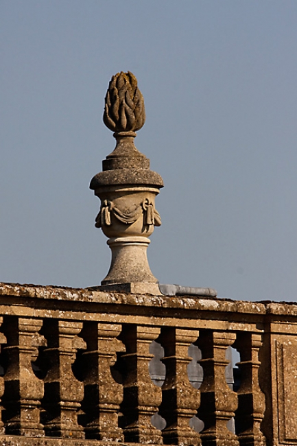 Chateau du Champ de Bataille-024